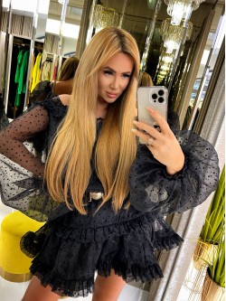 LOILA - czarna sukienka w...